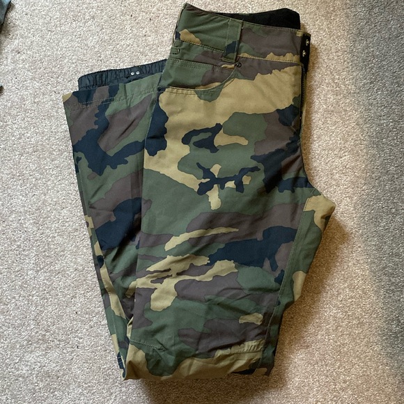 Size small women’s Aperature snowboard pants - Picture 1 of 2